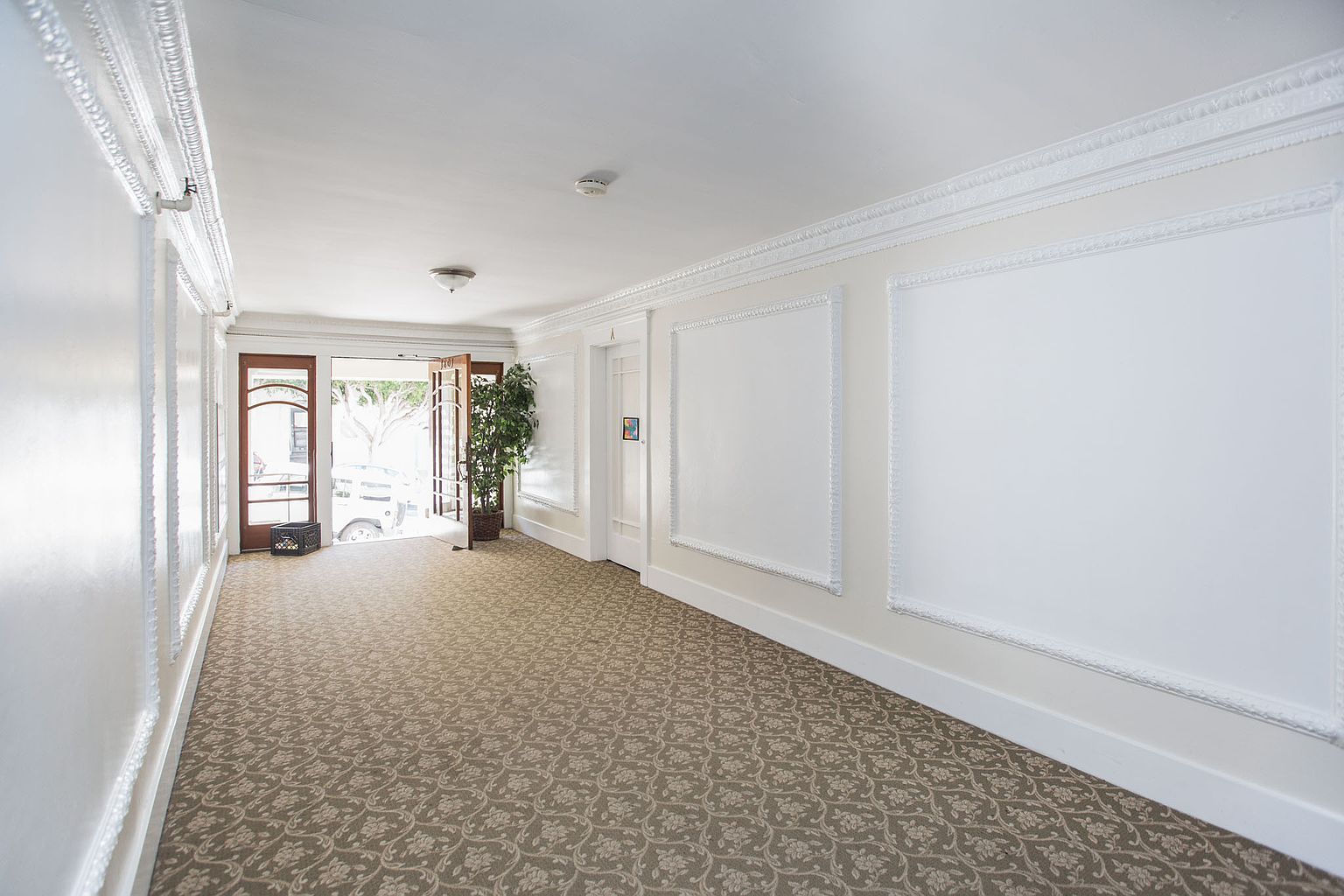 1801 Leavenworth photo 4