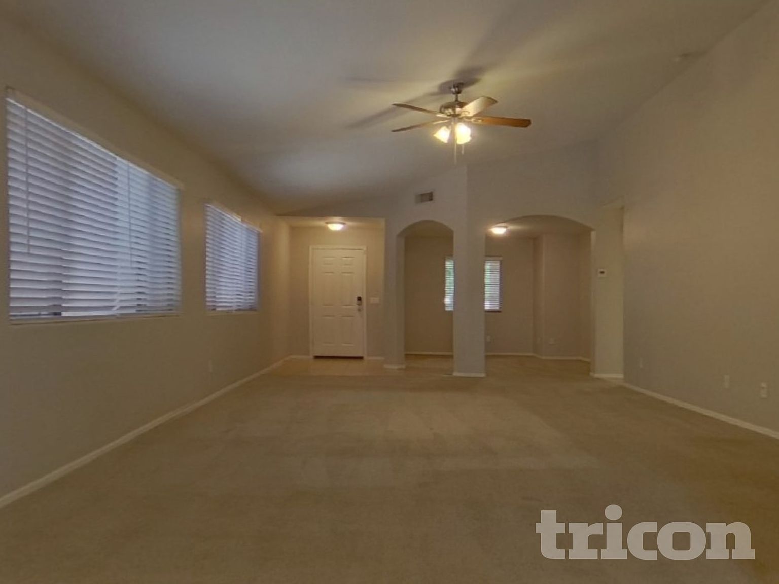 25683 W Saint Kateri Dr photo 3