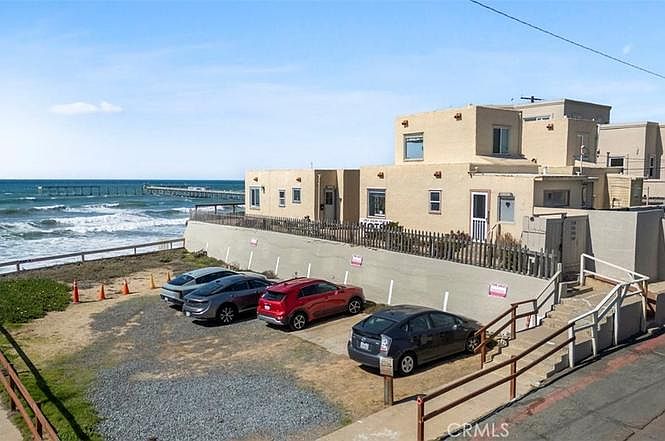 1761 Ocean Front St photo 2