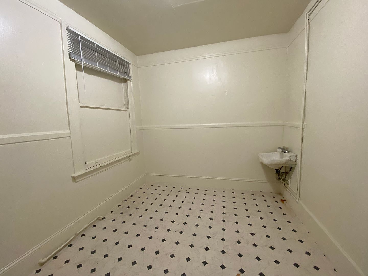 666 Sacramento St photo 3