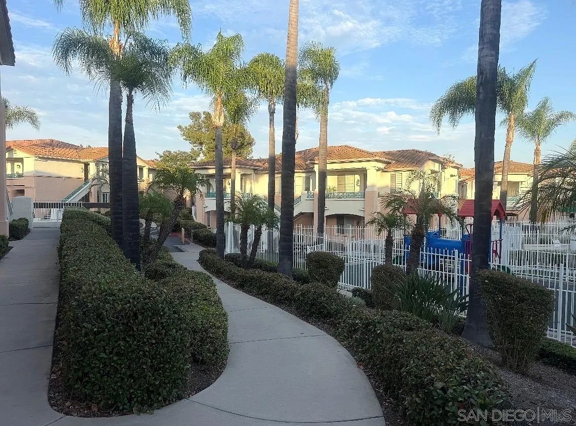 11422 Via Rancho San Diego photo 4