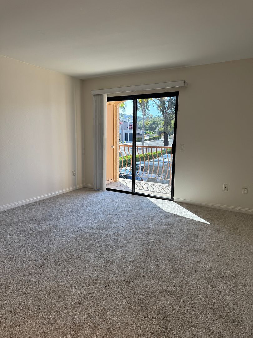 12191 Cuyamaca College Dr photo 5