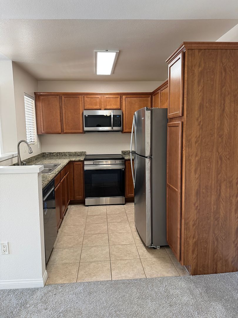 12191 Cuyamaca College Dr photo 3