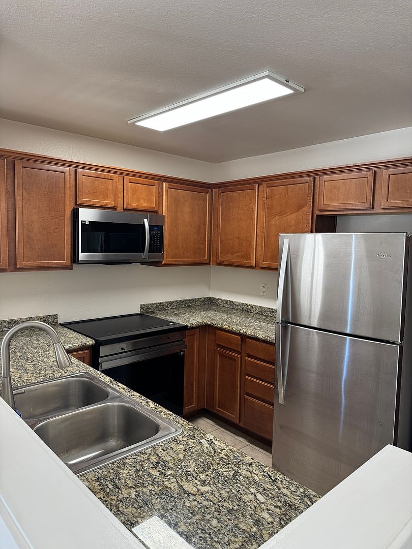 12191 Cuyamaca College Dr photo 2