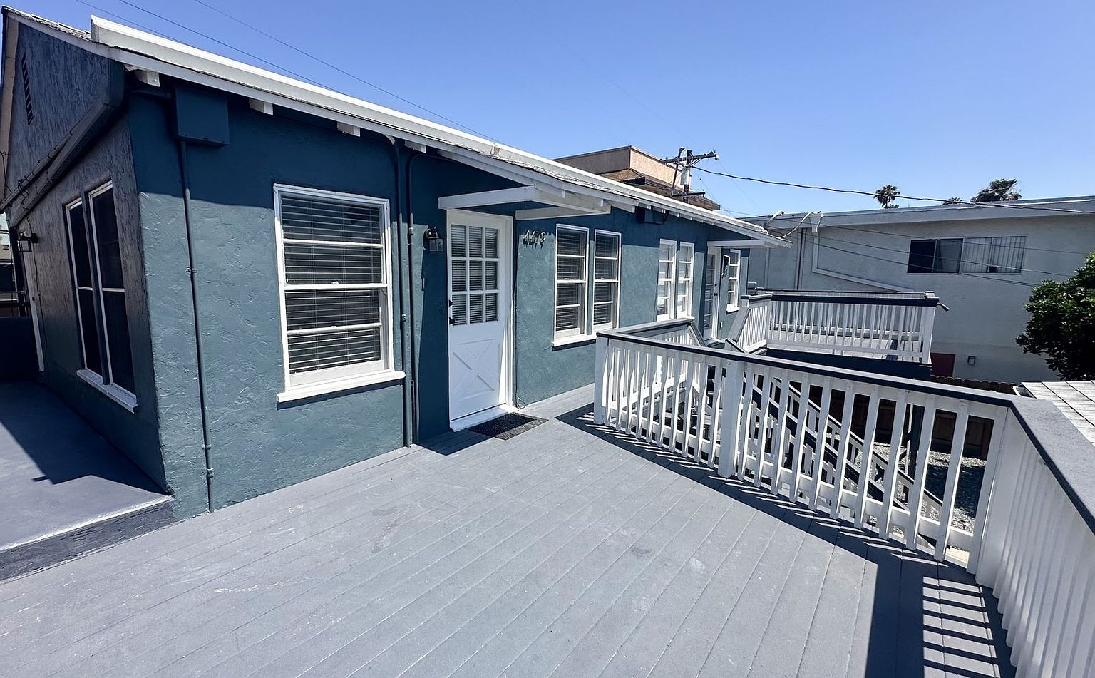 1 beds  1.0 baths photo 2