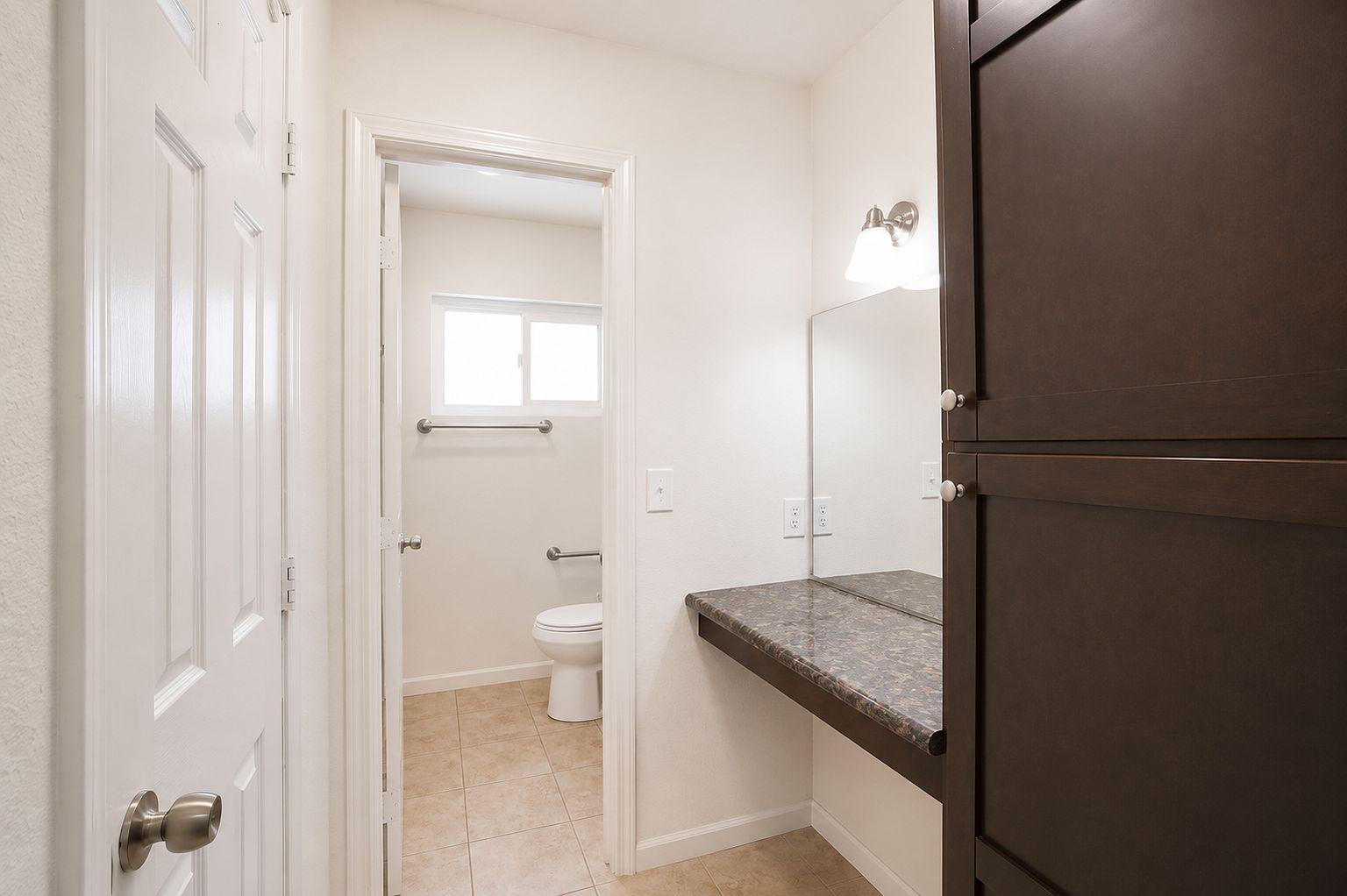 2877 A St photo 4