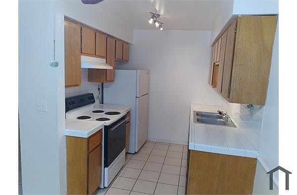 655 Nordale Ave photo 2
