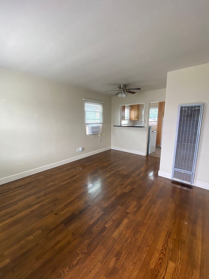 5057-5071 Lotus St photo 4