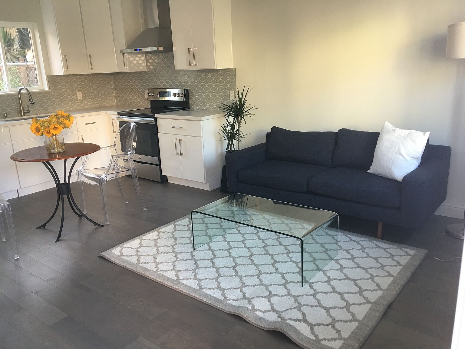 1BR/1BA Single Family House on Willow St · Oakland