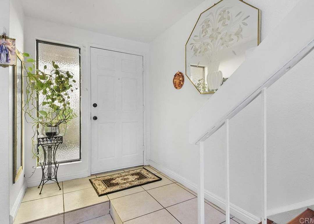 389 Shady Ln photo 4