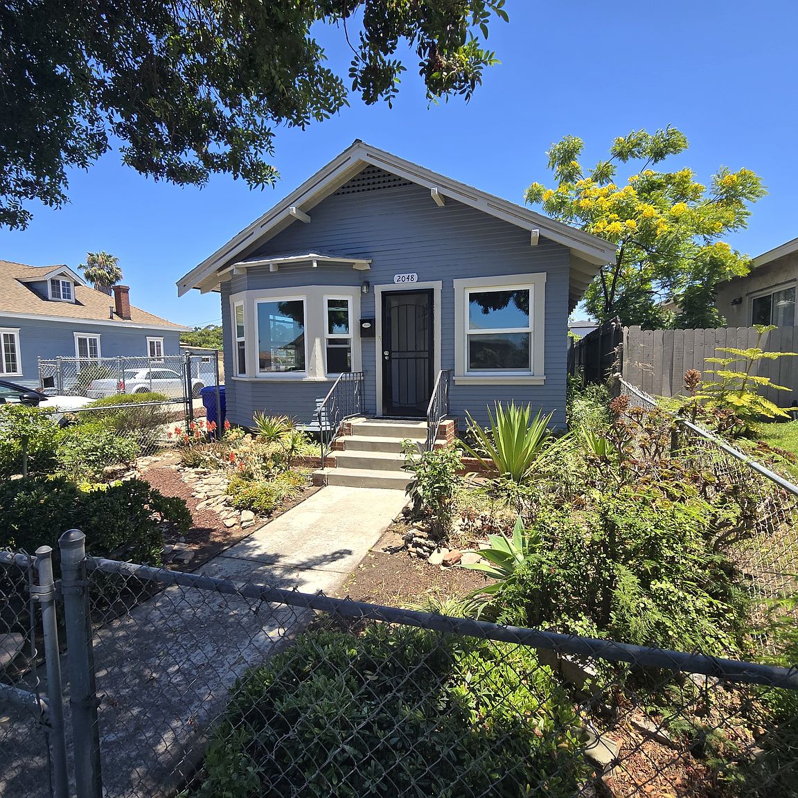 2048 Ocean View Blvd photo 2
