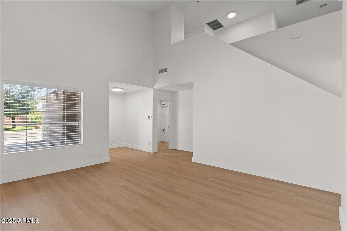 2289 W Hayden Peak Dr San Tan Valley, AZ 85144 photo 5