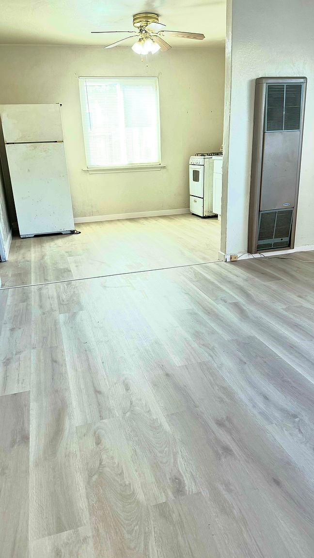 1090 Myrtle St photo 4