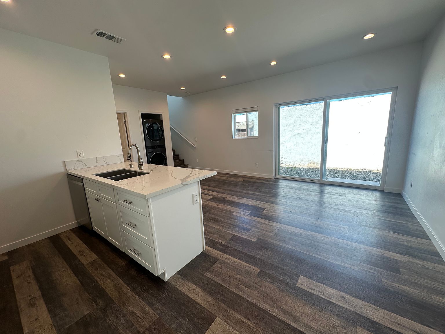 4755 63rd St photo 2