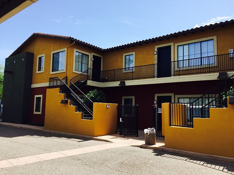 Stanley Place Apartments photo 2