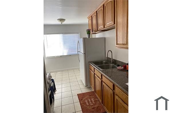1248 80th Ave photo 2