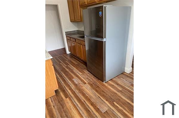 1246 80th Ave photo 2