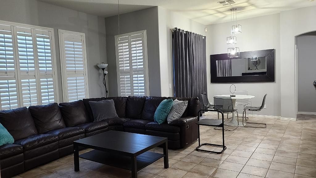 3131 E Legacy Dr photo 4