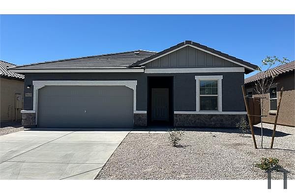 9842 W Odeum Ln photo 2
