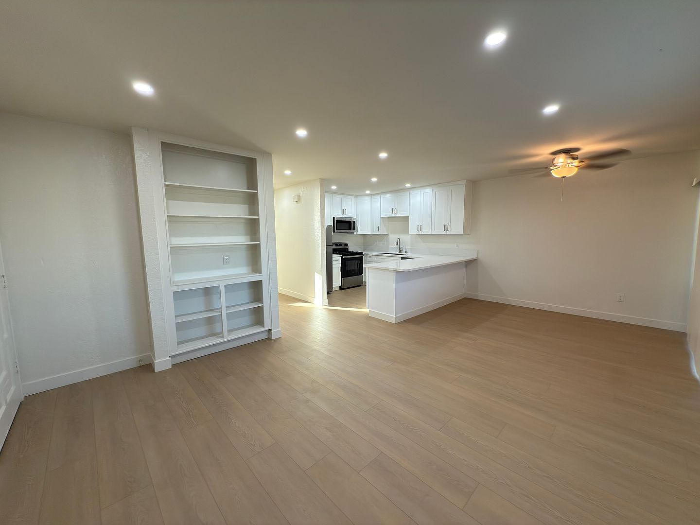 9 photo 3