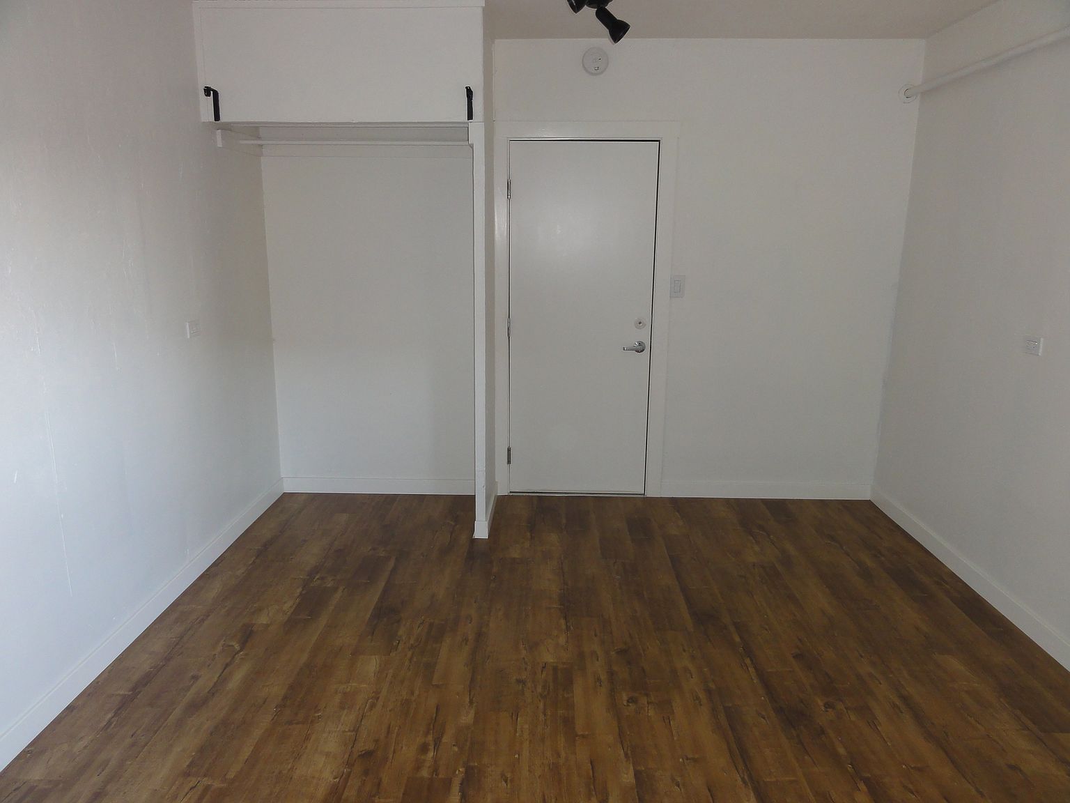 2312 Warring St photo 4