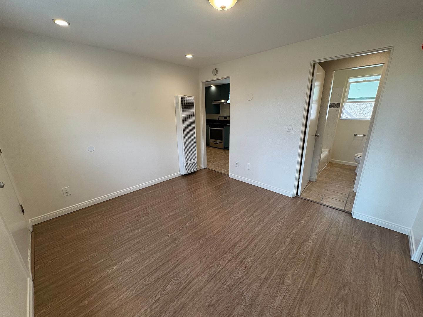 3503 Del Rey St photo 4