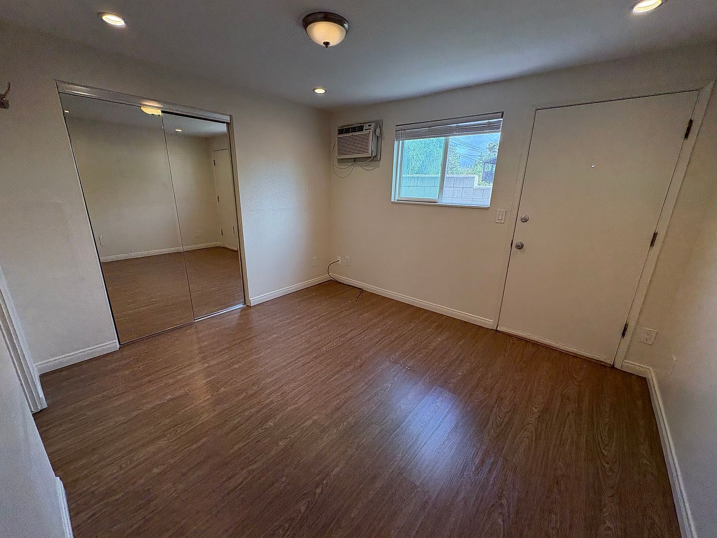 3503 Del Rey St photo 2