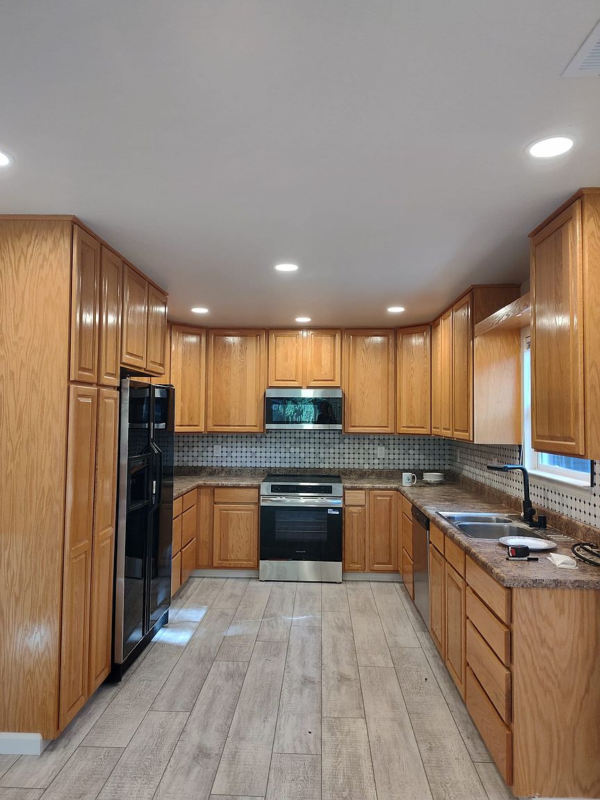 6112 Wright Way photo 4