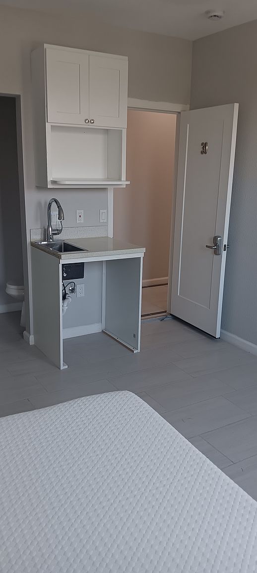103 E Beach St Watsonville, CA 95076 photo 5