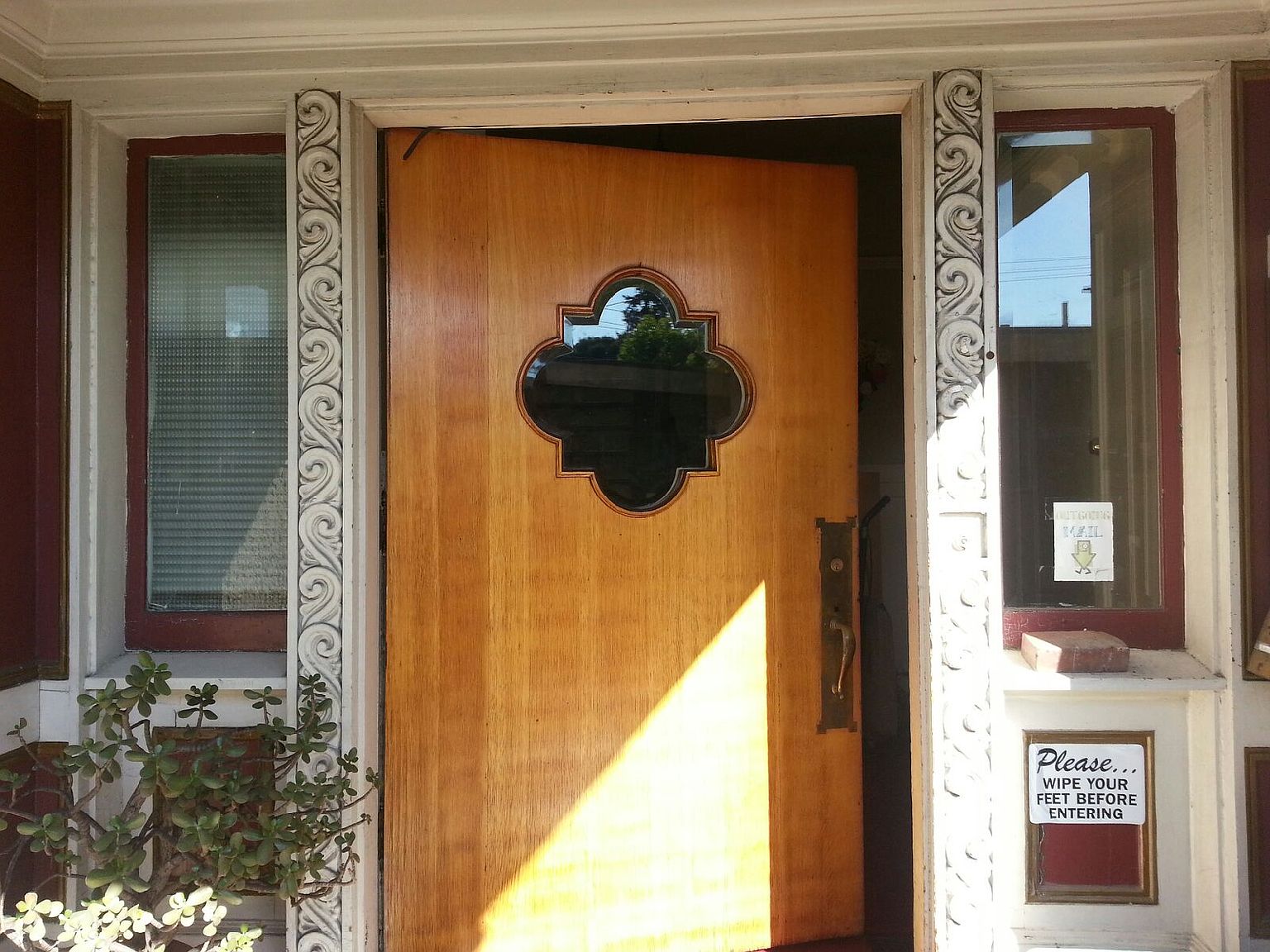 142 Moss Ave photo 4