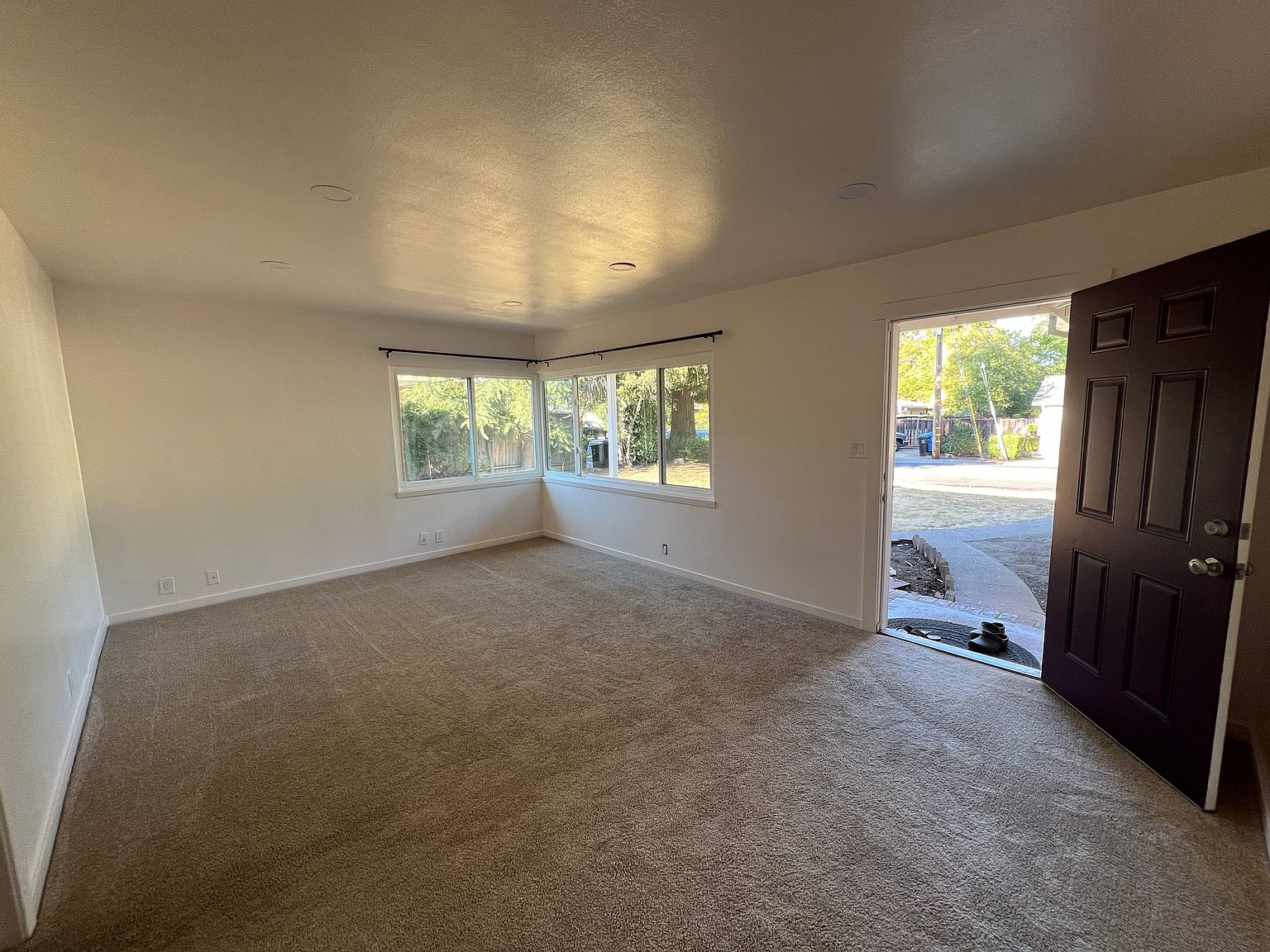 87 Palana Ct photo 3
