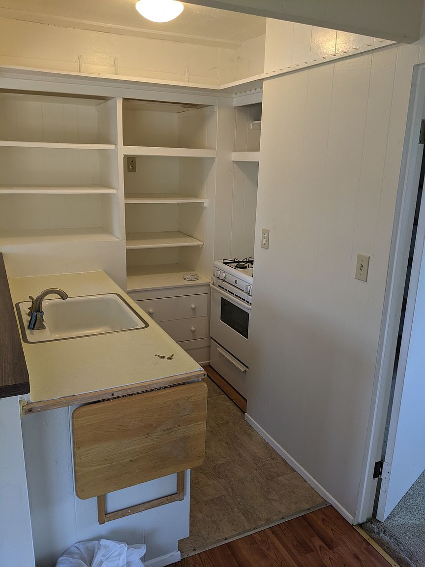 2570 Bodega Ave photo 2