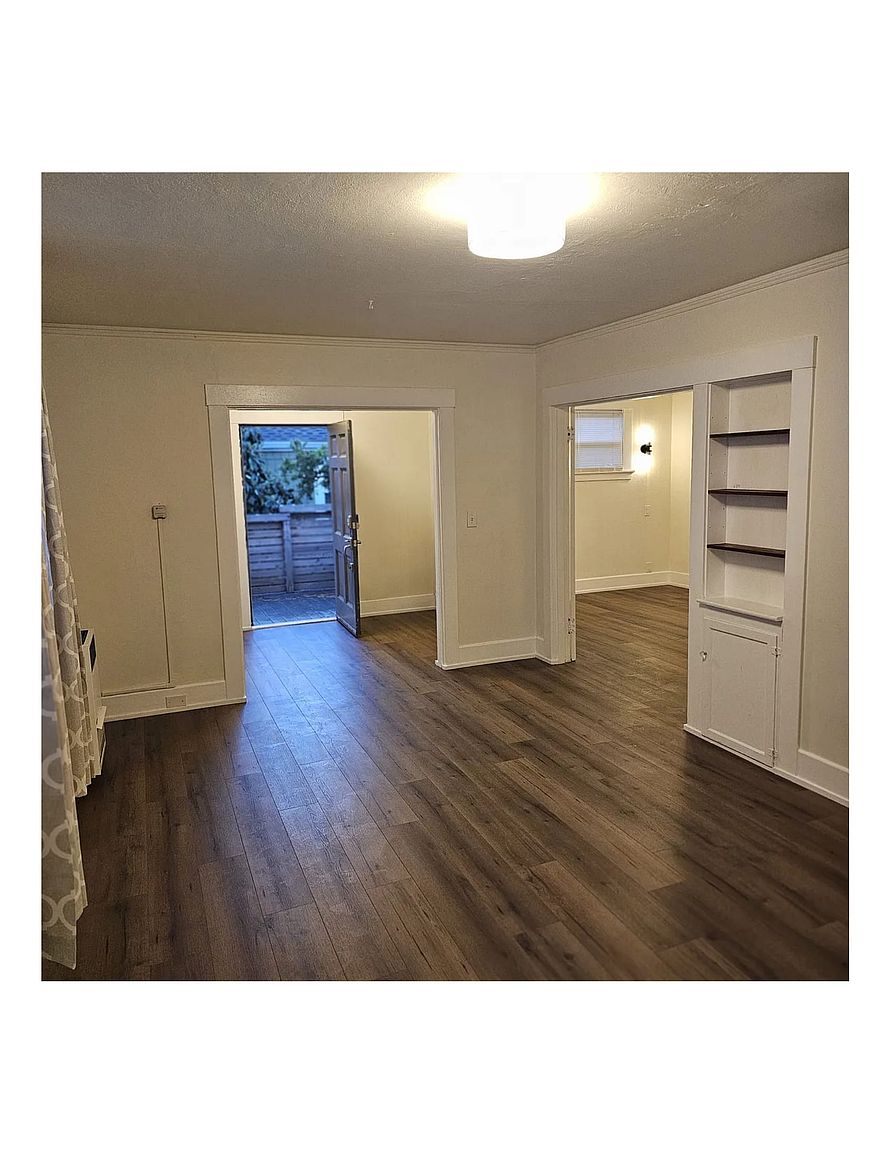 150 B St photo 5