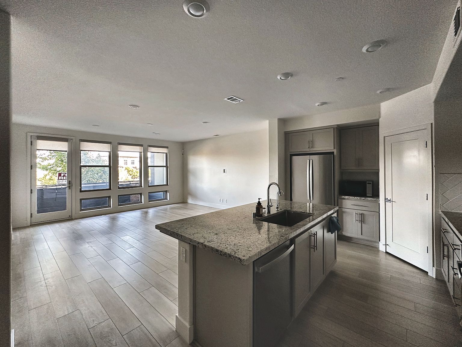5565 Dublin Blvd photo 3