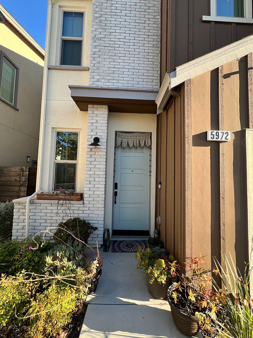 5972 Diamond Way photo 4