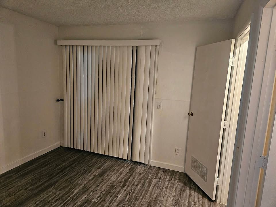 LaMar Apartments photo 5