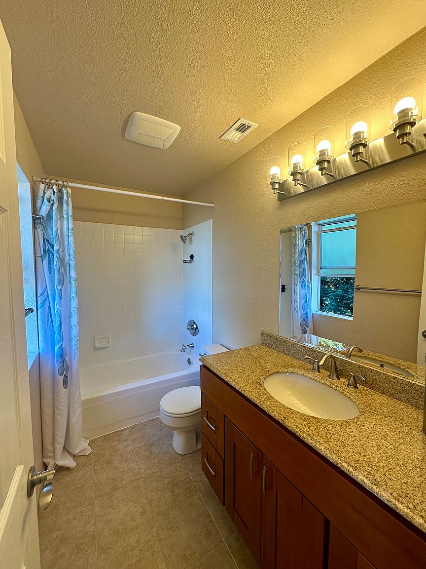 7635 Canyon Meadows Cir photo 3