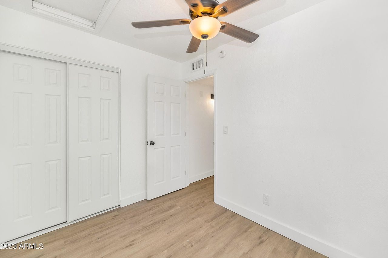 1459 E Taylor St photo 5