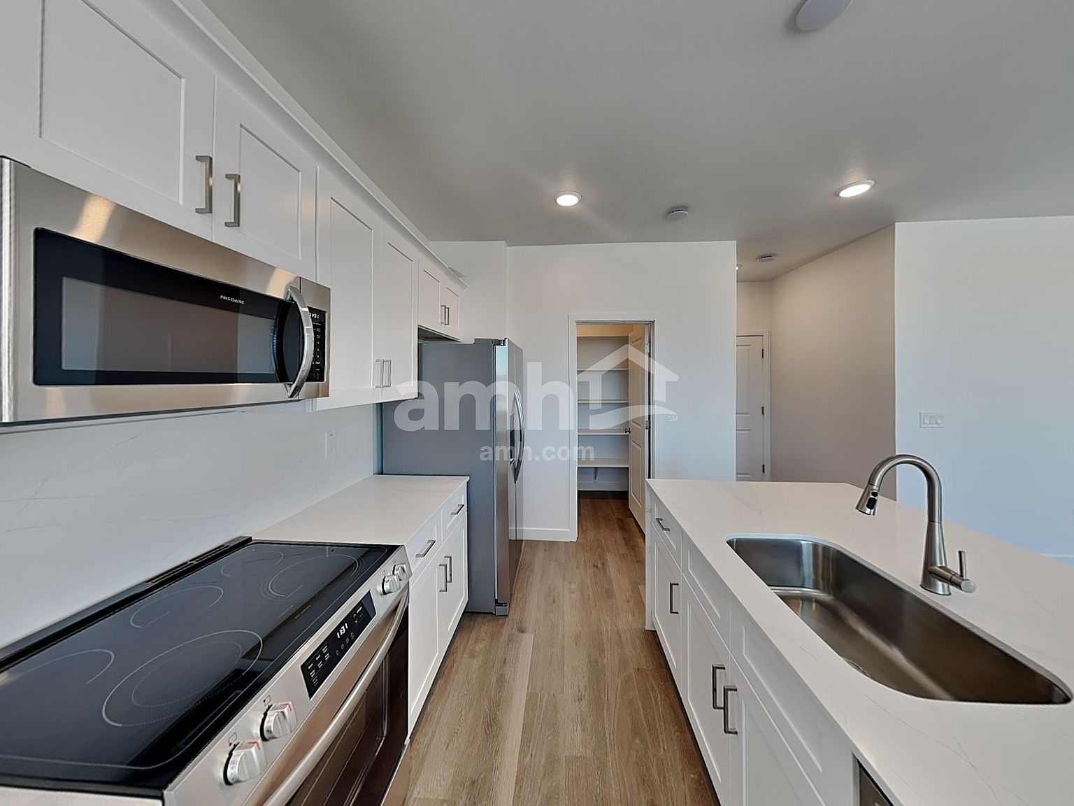 4415 S 97th Dr photo 3