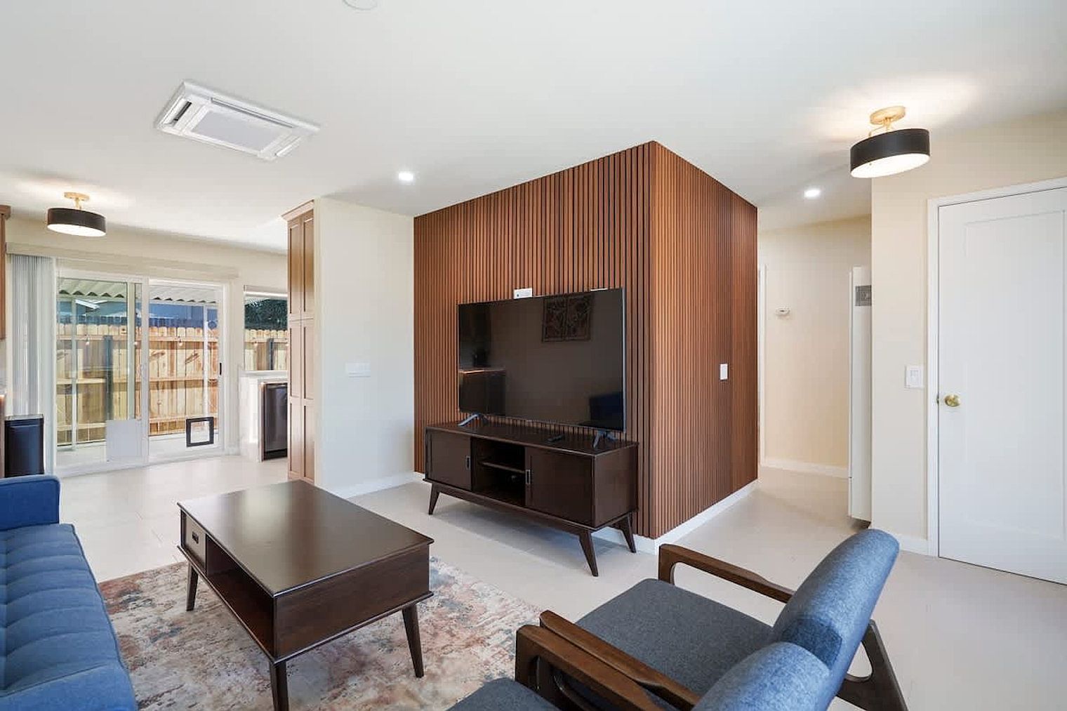 10921 Polaris Dr photo 2
