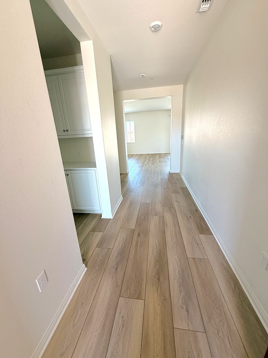30700 Vera Cruz Cir photo 3