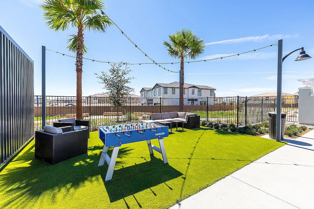 34052 Pink Pl photo 4