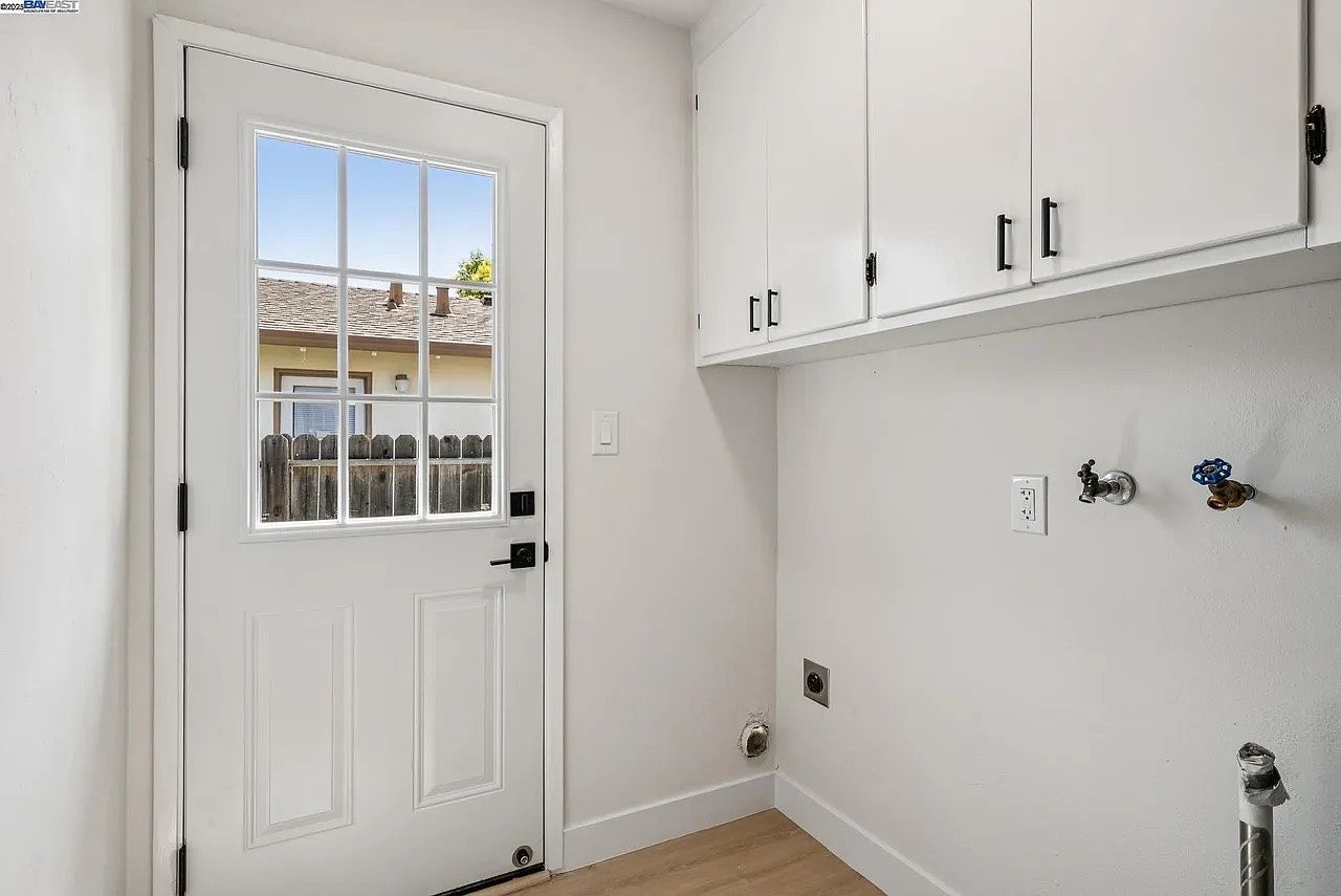 5286 Norma Way photo 4