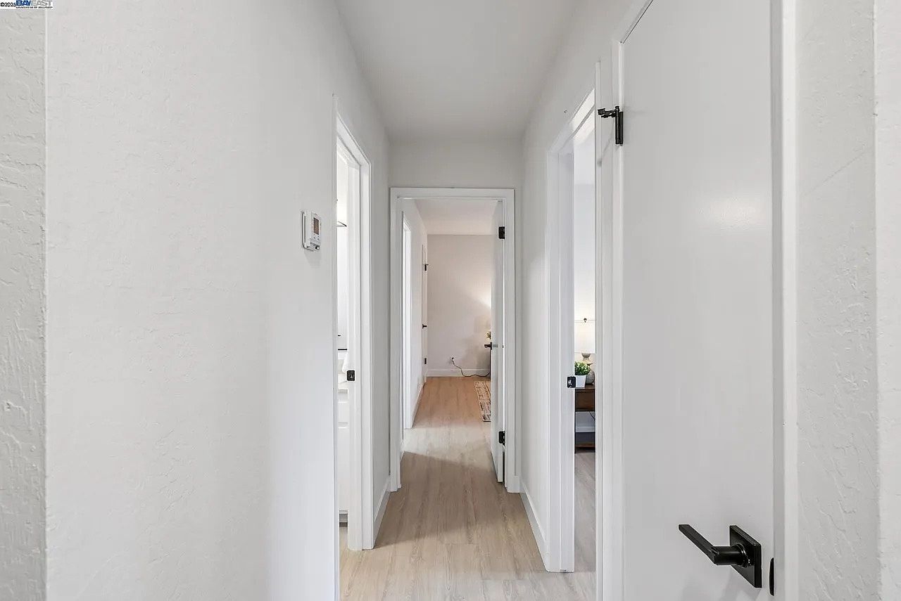 5286 Norma Way photo 2