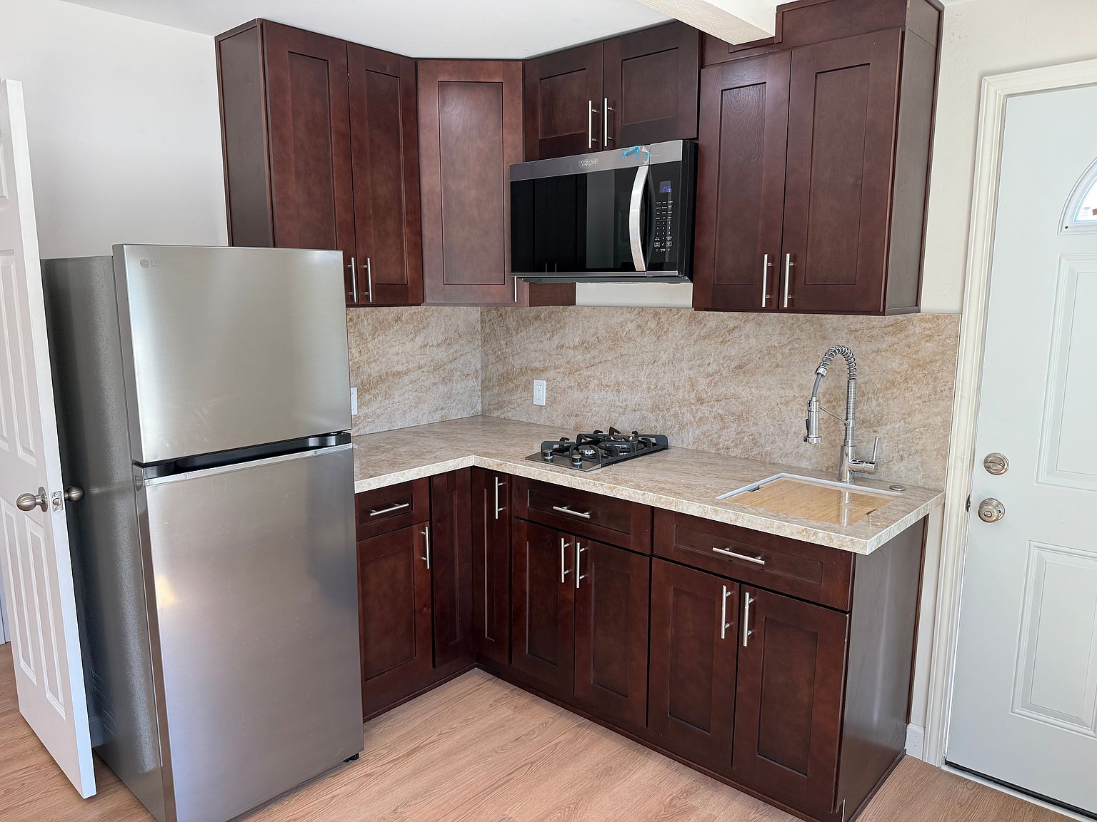 8380 Pallux Way photo 5