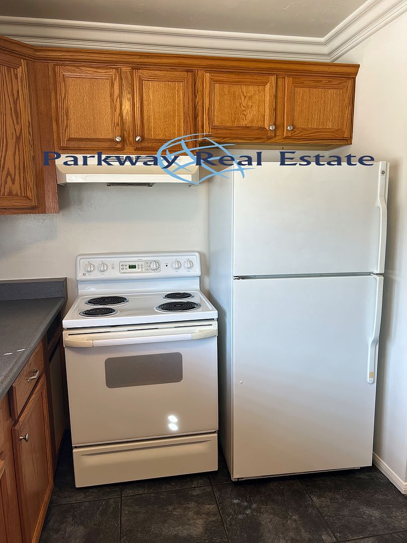 8547 Wintergardens Blvd photo 4