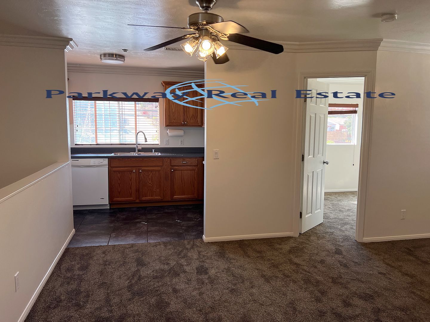 8547 Wintergardens Blvd photo 5