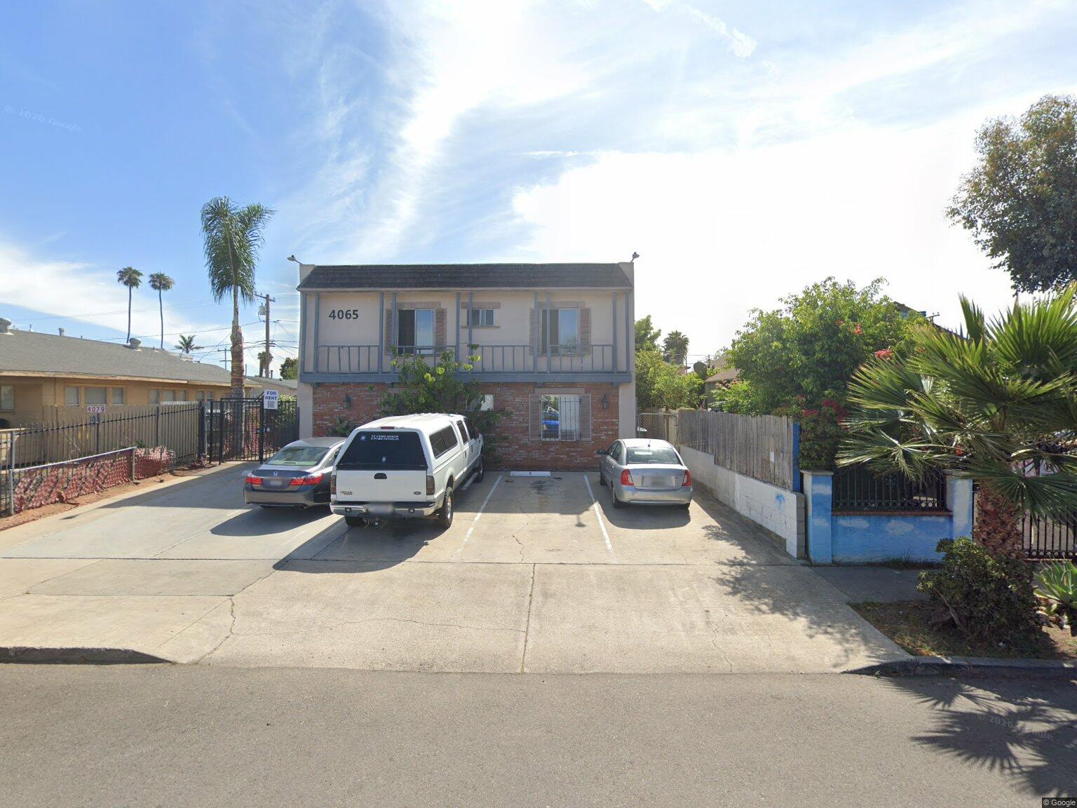 4065 Highland Ave