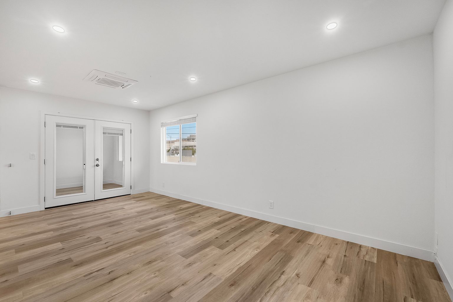 10262 Terry Way photo 5