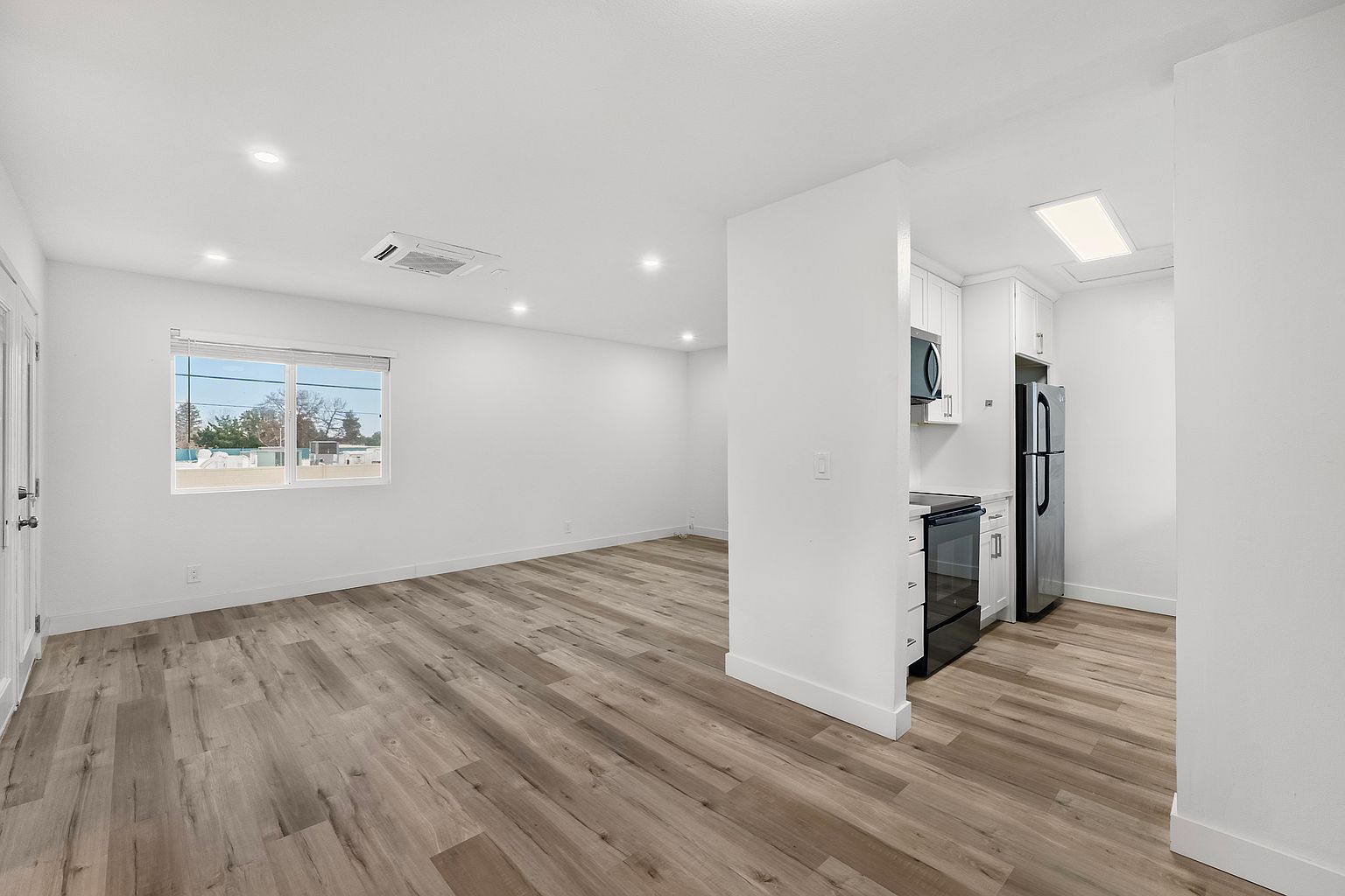 10262 Terry Way photo 2